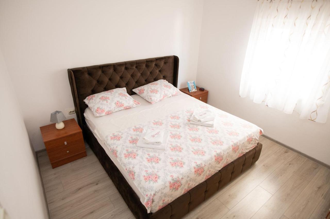 Amaryllis Apartment Рогозница Екстериор снимка